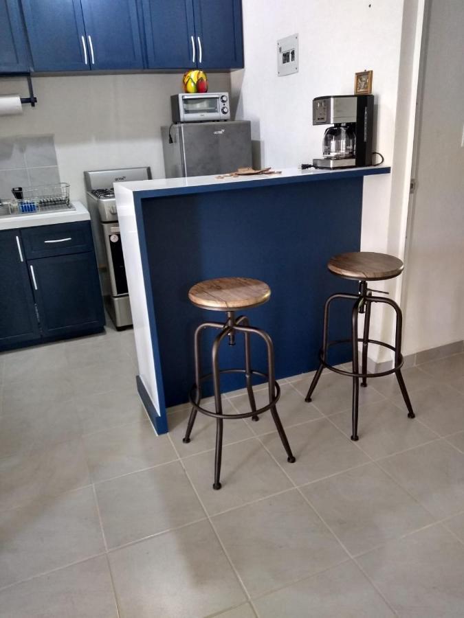 Apartamento El Arrecife: Apartamento con alberca a 10 minutos de la playa Acapulco Exterior foto